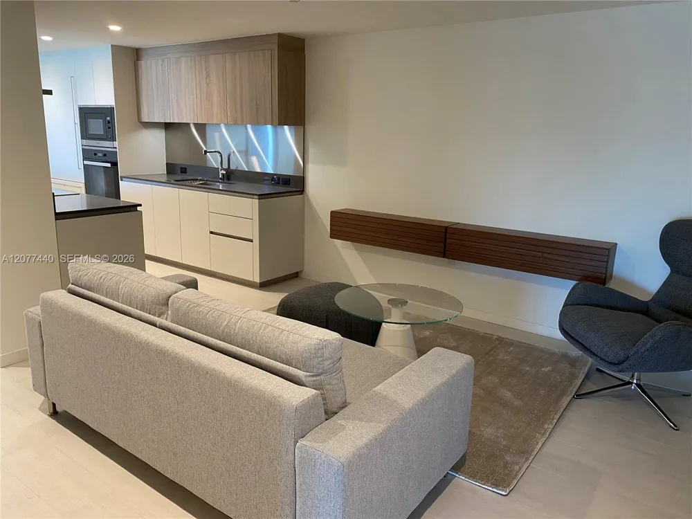 1000 Brickell Plaza #4506 Miami, FL 33131