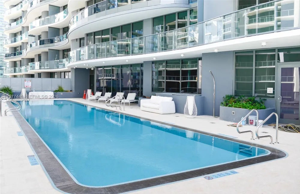 1000 Brickell Plaza #4506 Miami, FL 33131