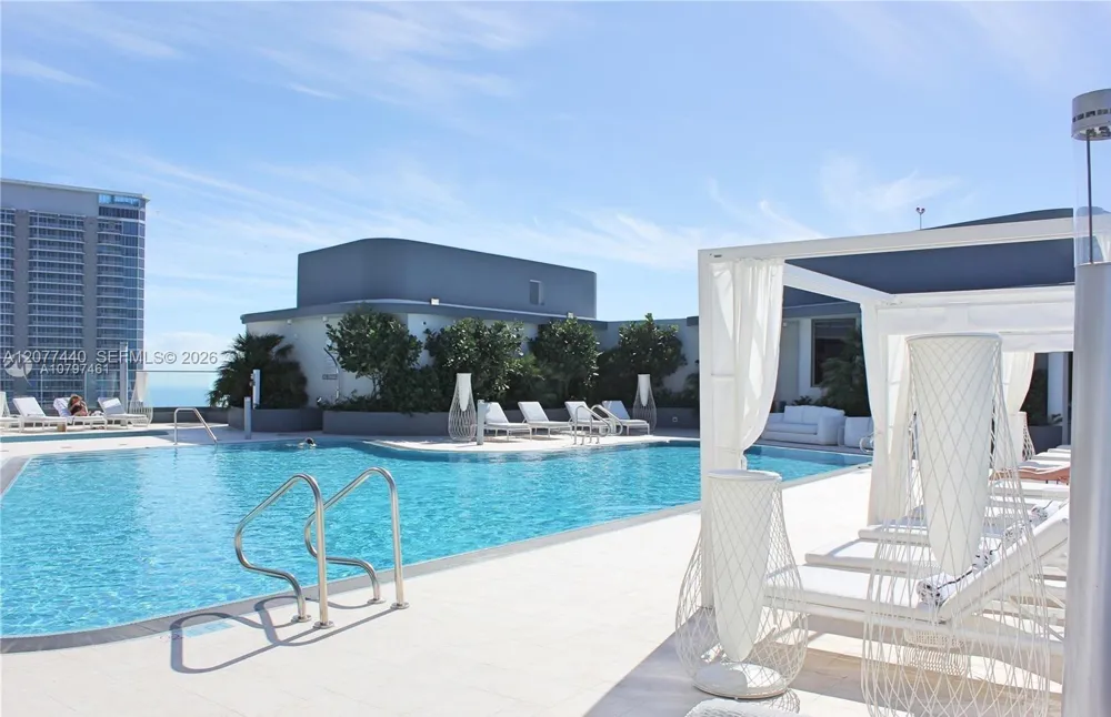 1000 Brickell Plaza #4506 Miami, FL 33131