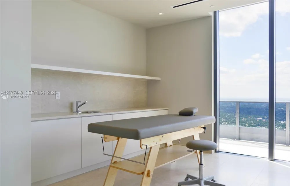 1000 Brickell Plaza #4506 Miami, FL 33131