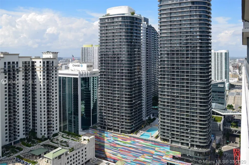1000 Brickell Plaza #4506 Miami, FL 33131
