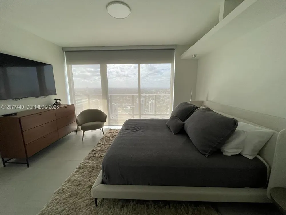 1000 Brickell Plaza #4506 Miami, FL 33131