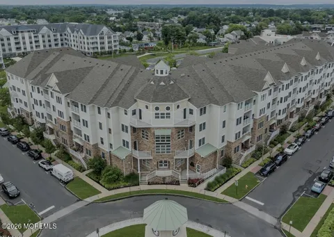 33 Cooper Avenue #216