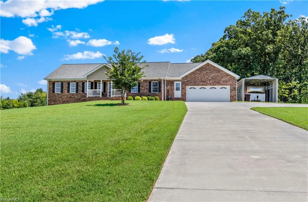 527 Howardtown Circle Mocksville, NC 27028