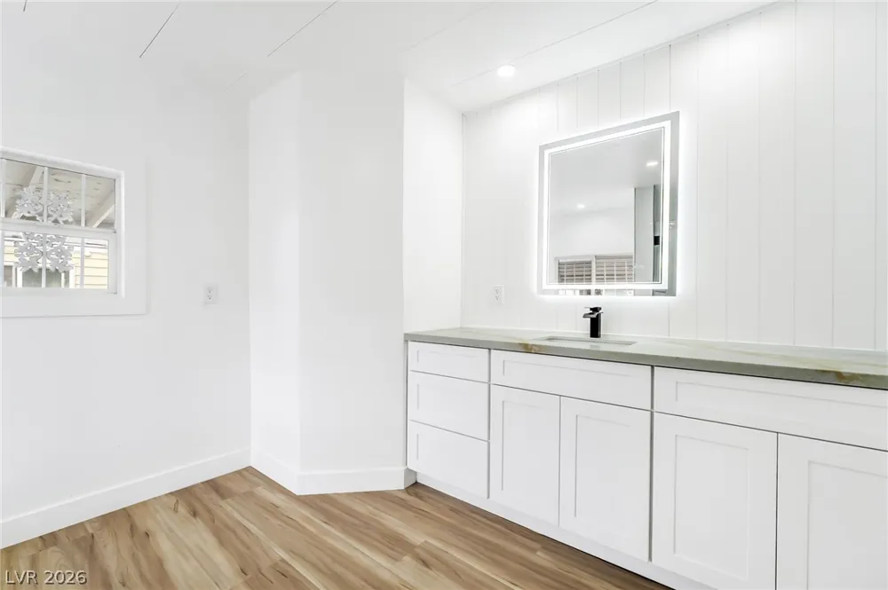 4684 Royal Ridge Way Las Vegas, NV 89103