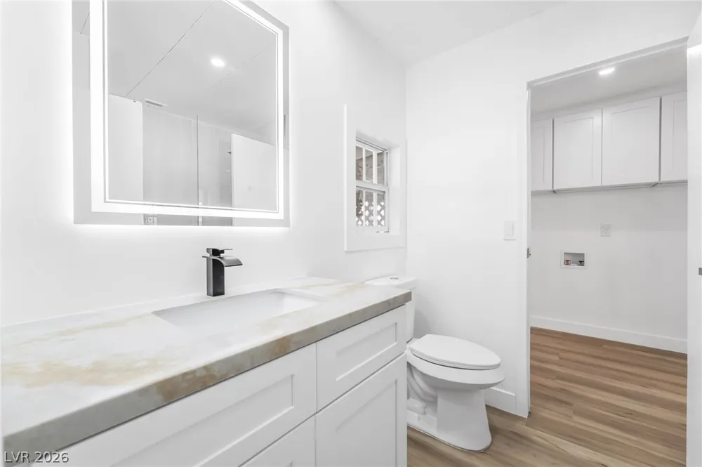 4684 Royal Ridge Way Las Vegas, NV 89103