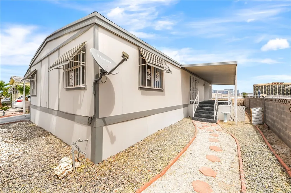 4684 Royal Ridge Way Las Vegas, NV 89103