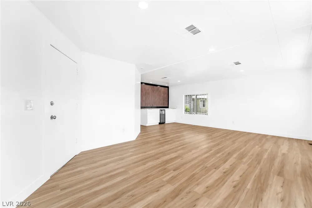 4684 Royal Ridge Way Las Vegas, NV 89103