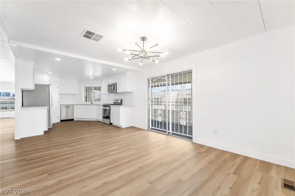 4684 Royal Ridge Way Las Vegas, NV 89103