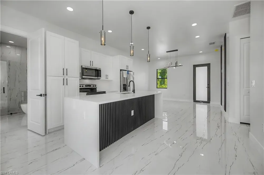 3121 69th Street W Lehigh Acres, FL 33971