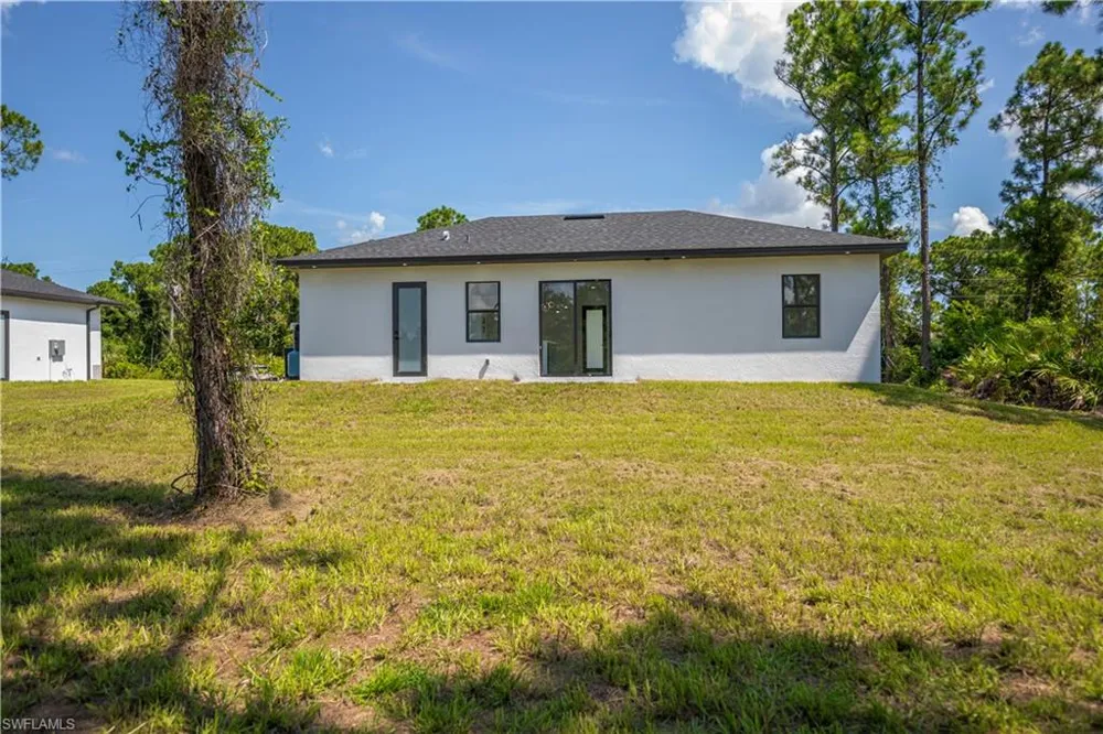 3121 69th Street W Lehigh Acres, FL 33971