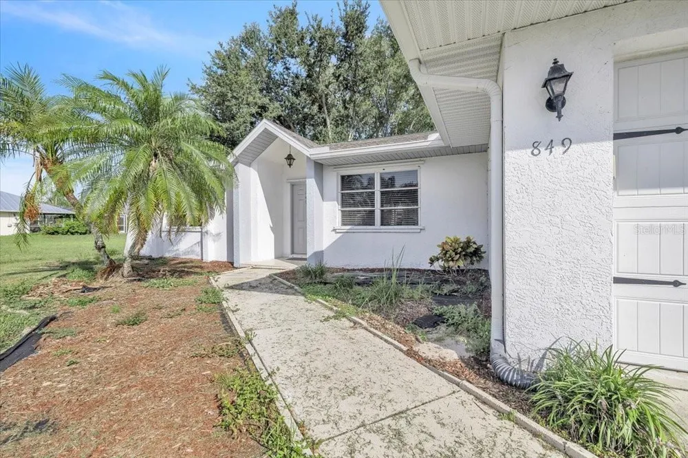 849 DOBELL TERRACE NW Port Charlotte, FL 33948