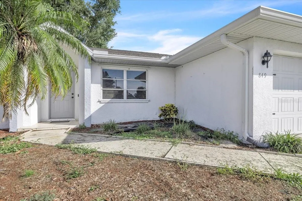 849 DOBELL TERRACE NW Port Charlotte, FL 33948