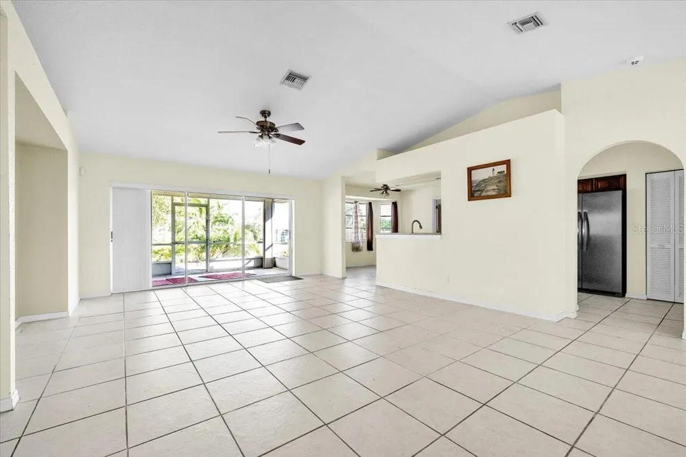 849 DOBELL TERRACE NW Port Charlotte, FL 33948