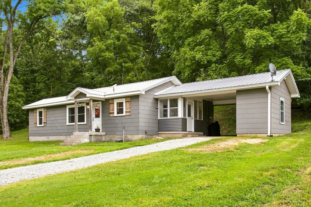 4854 Dry Fork Rd Hampshire, TN 38461