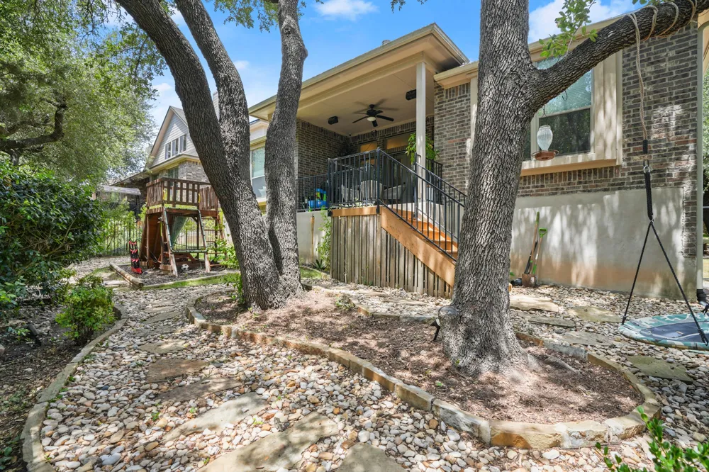 4613 Pyrenees Pass Bee Cave, TX 78738