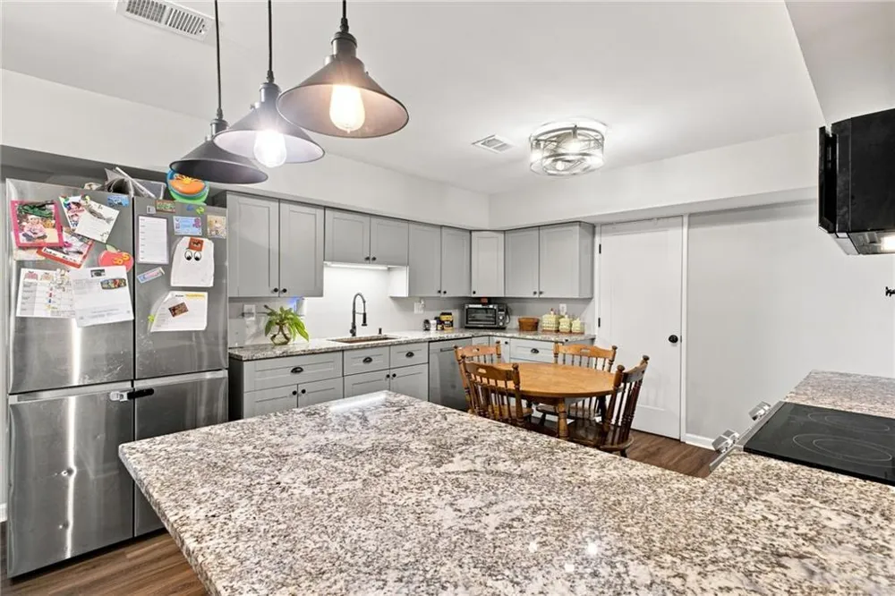 106 Northside Drive Calhoun, GA 30701
