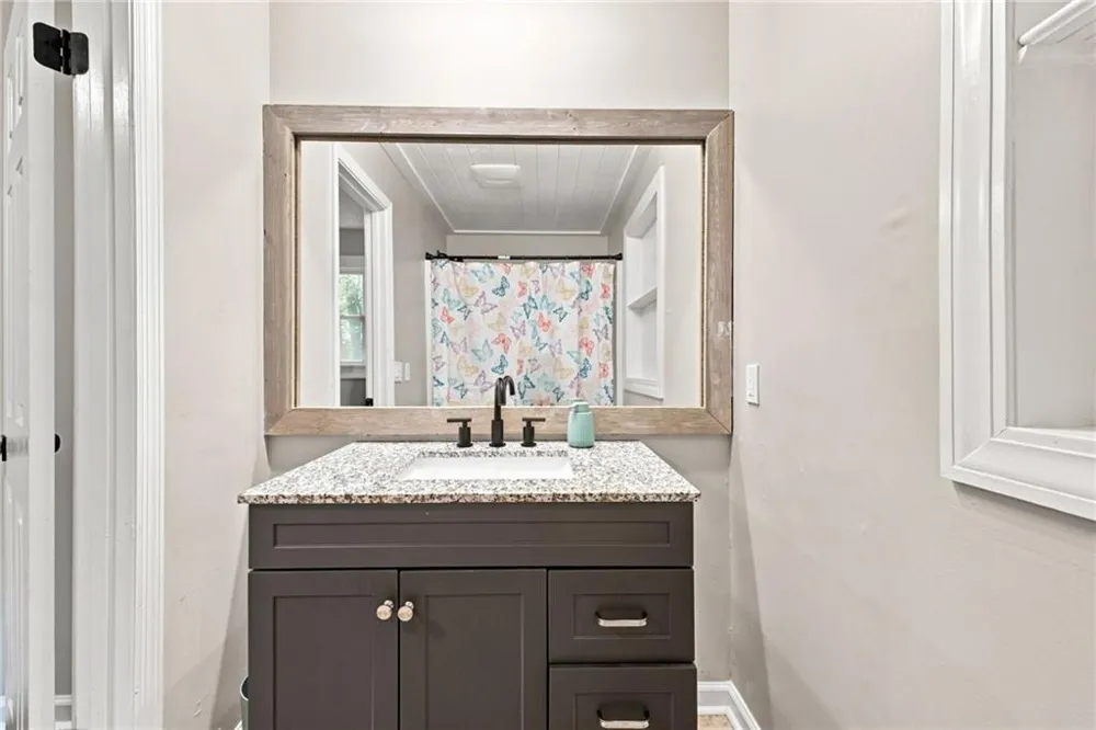 106 Northside Drive Calhoun, GA 30701