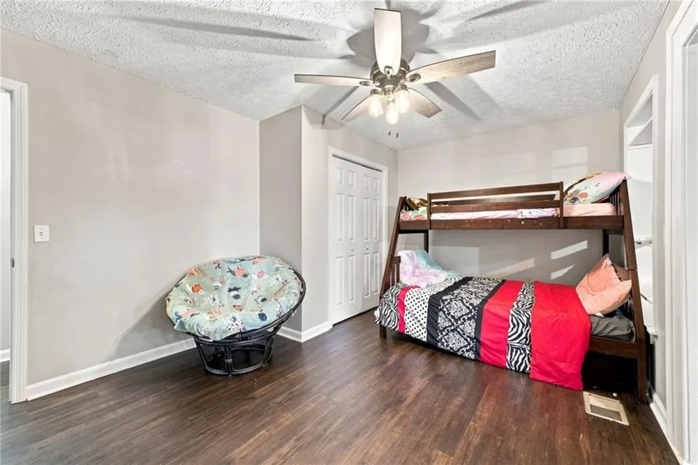 106 Northside Drive Calhoun, GA 30701