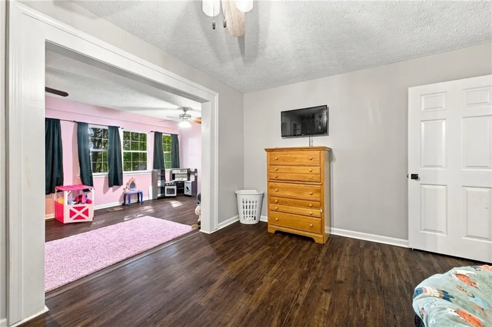 106 Northside Drive Calhoun, GA 30701