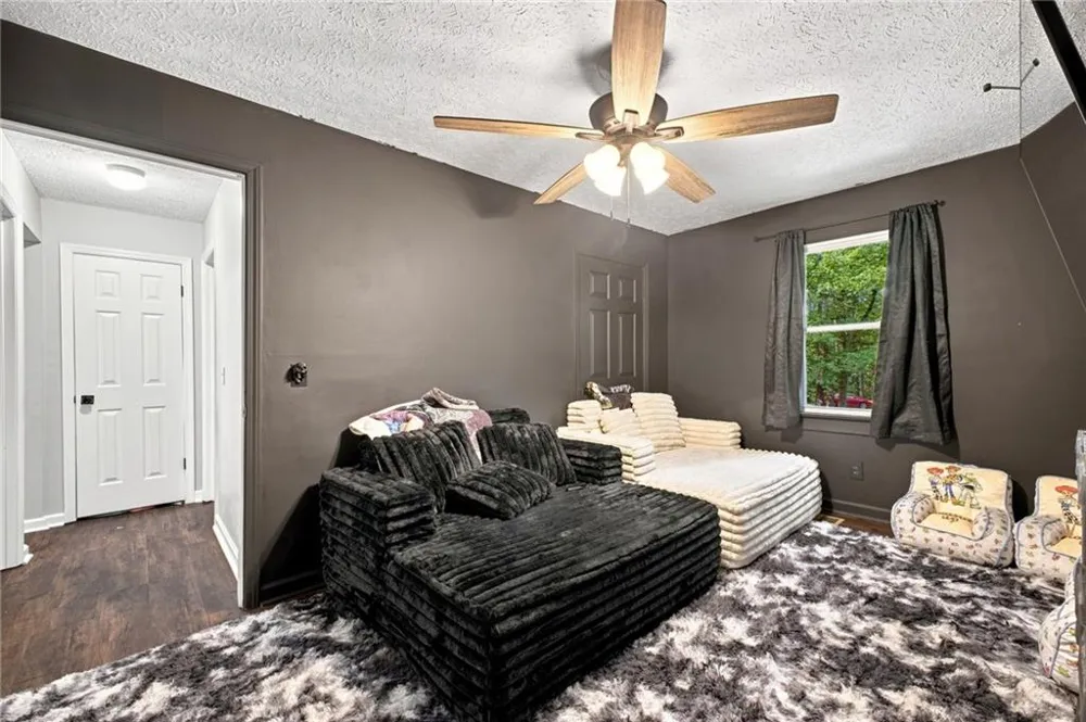 106 Northside Drive Calhoun, GA 30701