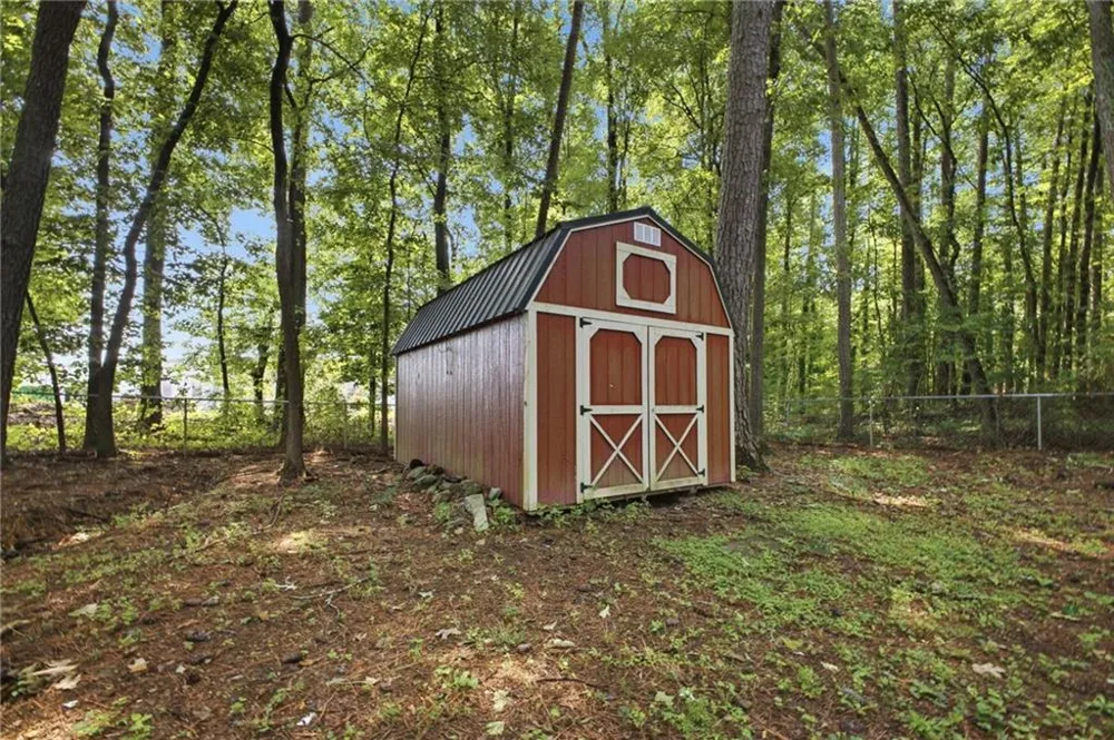 106 Northside Drive Calhoun, GA 30701