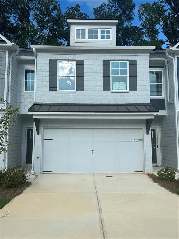 1999 Marie Court #44 Conyers, GA 30013