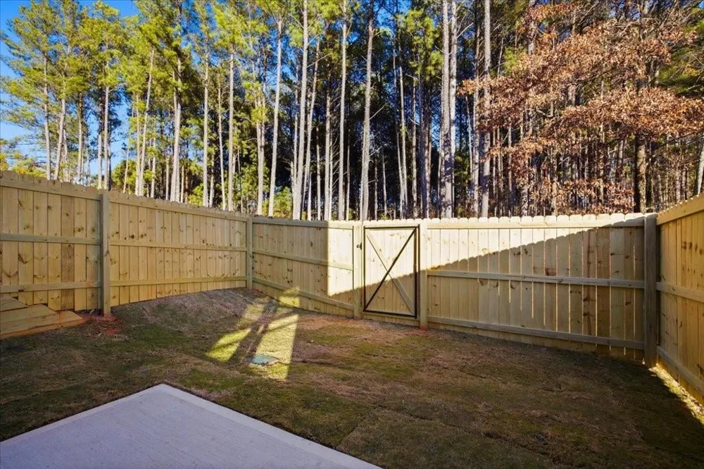 1999 Marie Court #44 Conyers, GA 30013