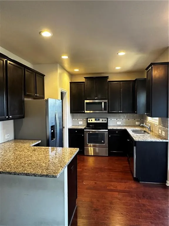 545 Tuscan Cove Fairburn, GA 30213