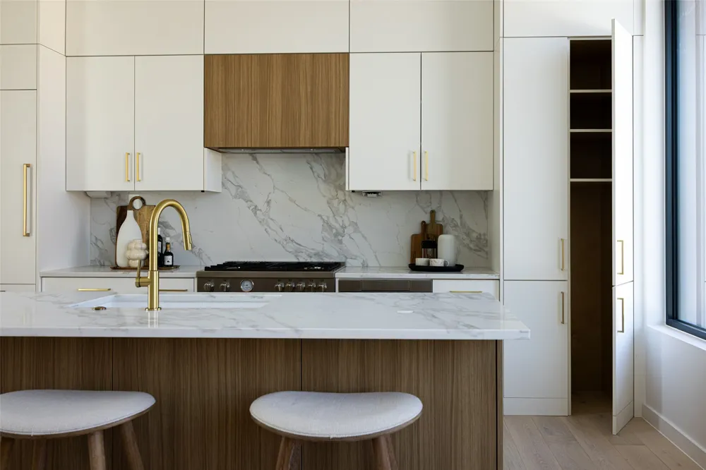 1918 Peak Street Dallas, TX 75204