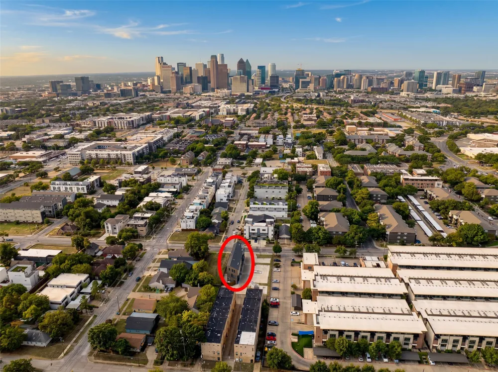 1918 Peak Street Dallas, TX 75204