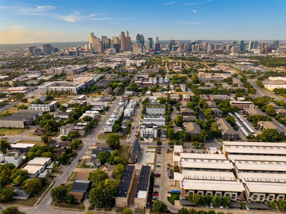 1918 Peak Street Dallas, TX 75204