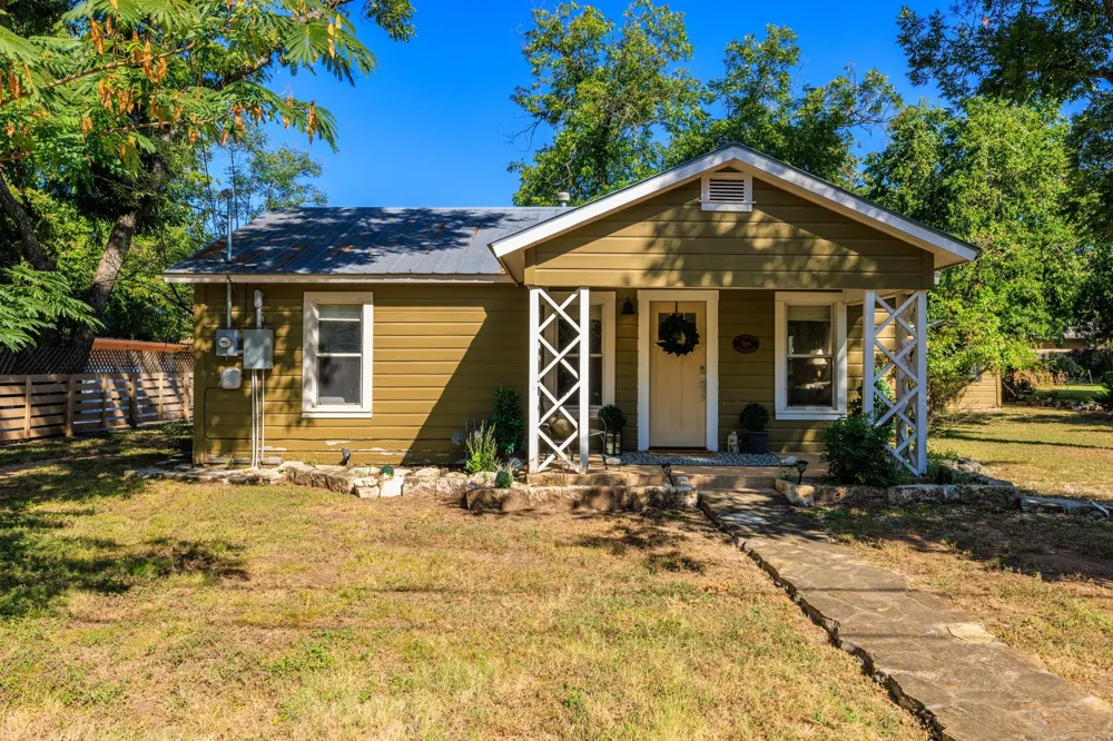 508 Edison Street Fredericksburg, TX 78624