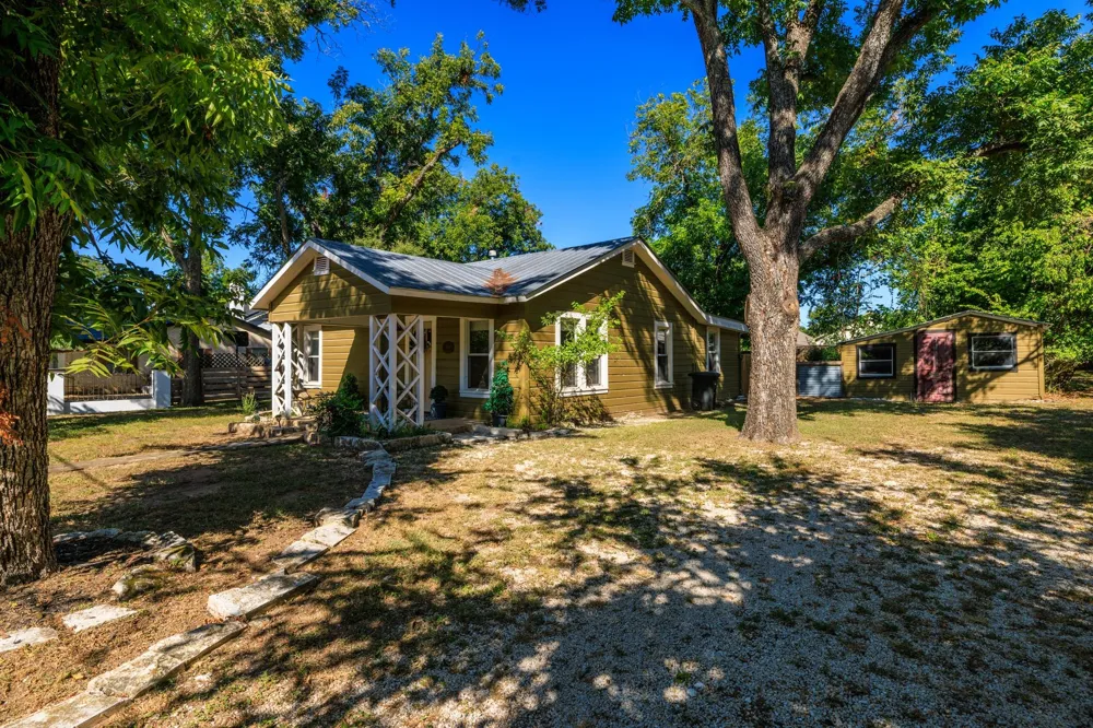 508 Edison Street Fredericksburg, TX 78624