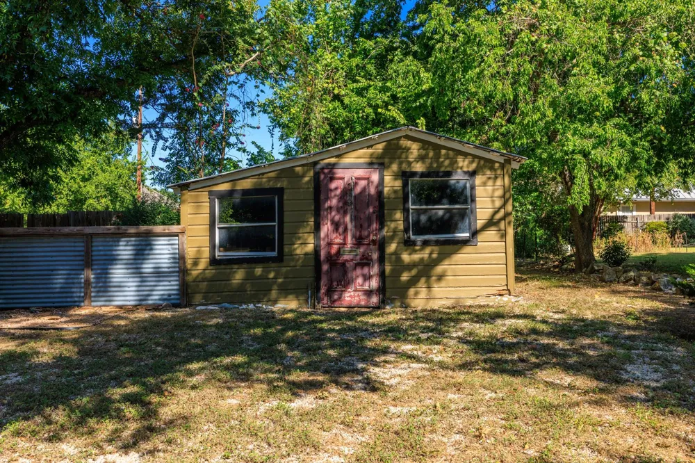 508 Edison Street Fredericksburg, TX 78624