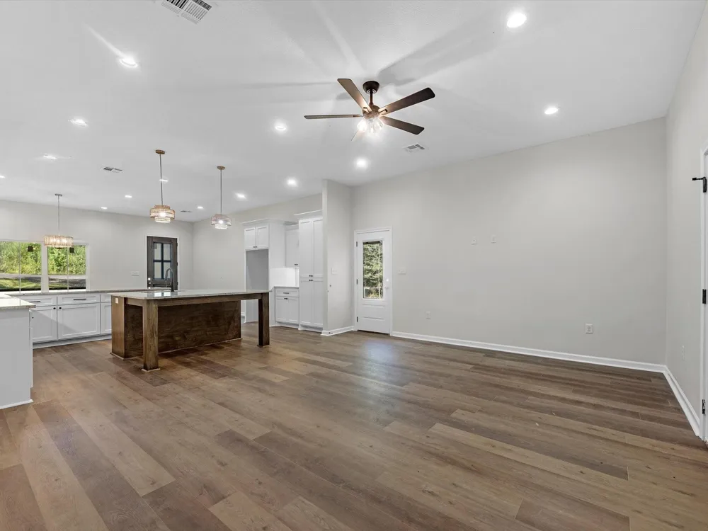 155 Victoria Drive Brookeland, TX 75931