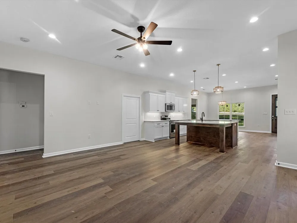 155 Victoria Drive Brookeland, TX 75931
