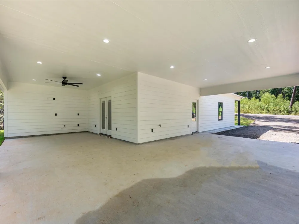 155 Victoria Drive Brookeland, TX 75931