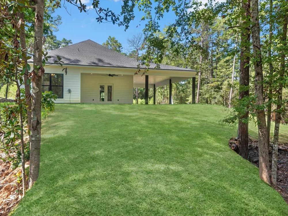 155 Victoria Drive Brookeland, TX 75931
