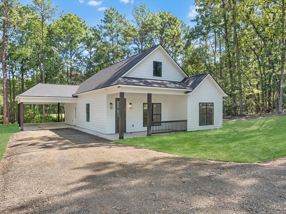 155 Victoria Drive Brookeland, TX 75931