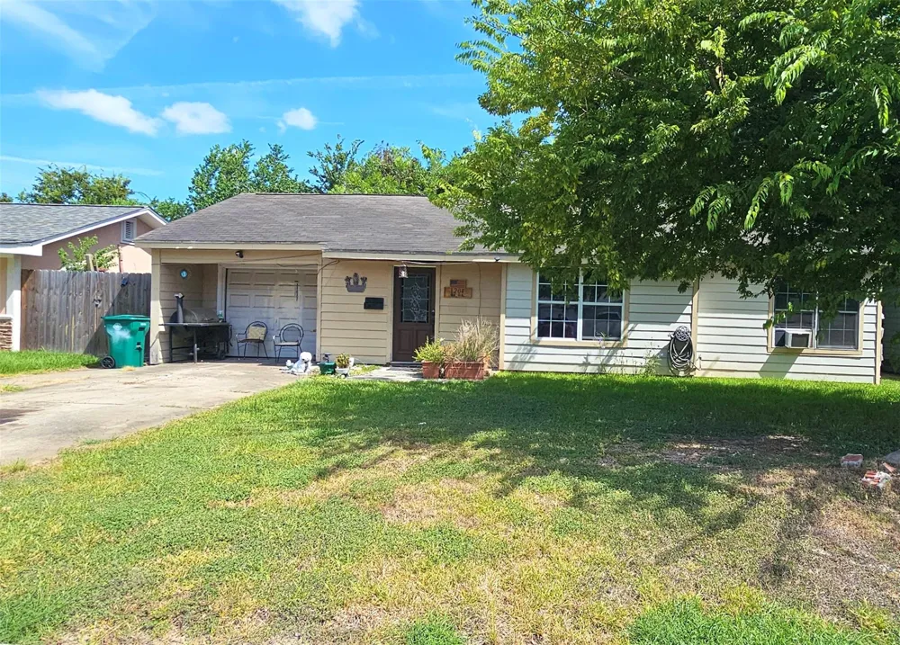 1204 Natchez Avenue Pasadena, TX 77506