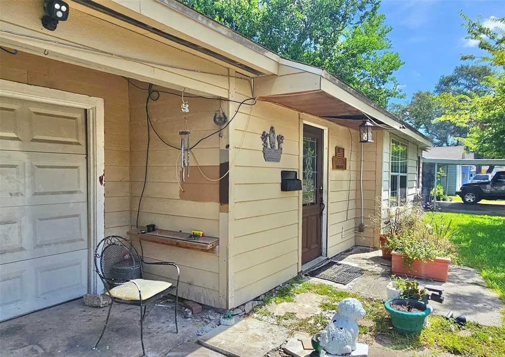 1204 Natchez Avenue Pasadena, TX 77506