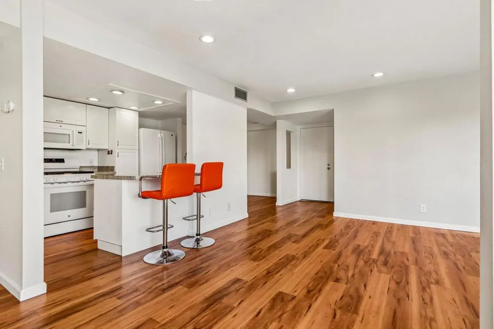 1500 S Camino Real #302a Palm Springs, CA 92264
