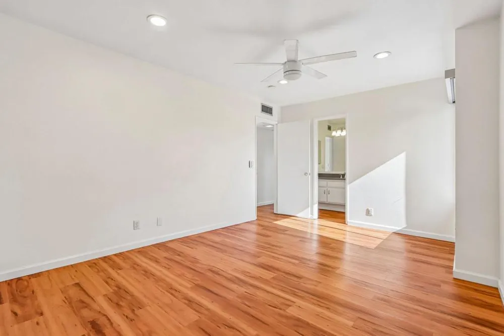 1500 S Camino Real #302a Palm Springs, CA 92264