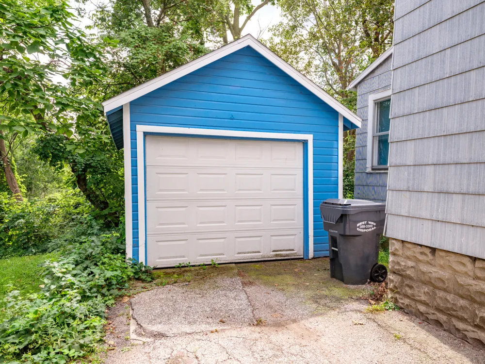427 Den Adel Court Kalamazoo, MI 49001