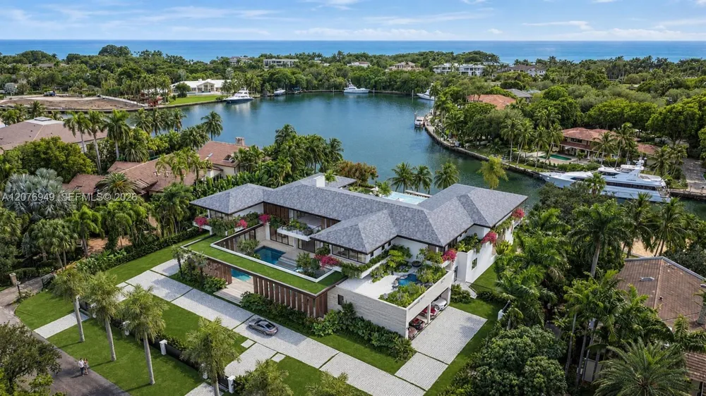 190 Casuarina Concourse Coral Gables, FL 33143