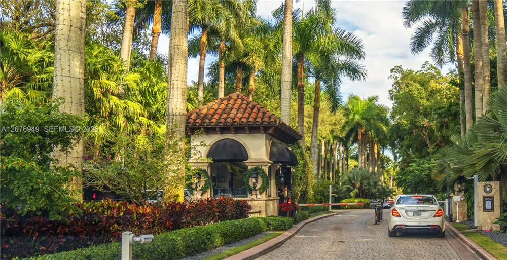 190 Casuarina Concourse Coral Gables, FL 33143