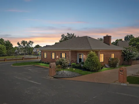 101 Keeneland Dr