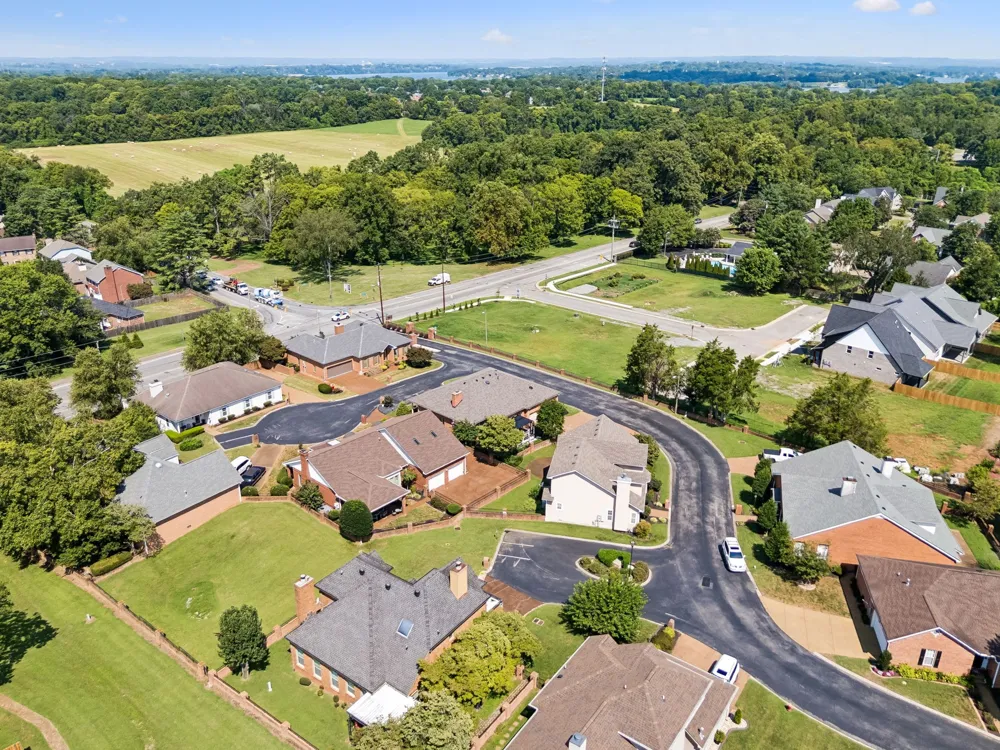101 Keeneland Dr Hermitage, TN 37076