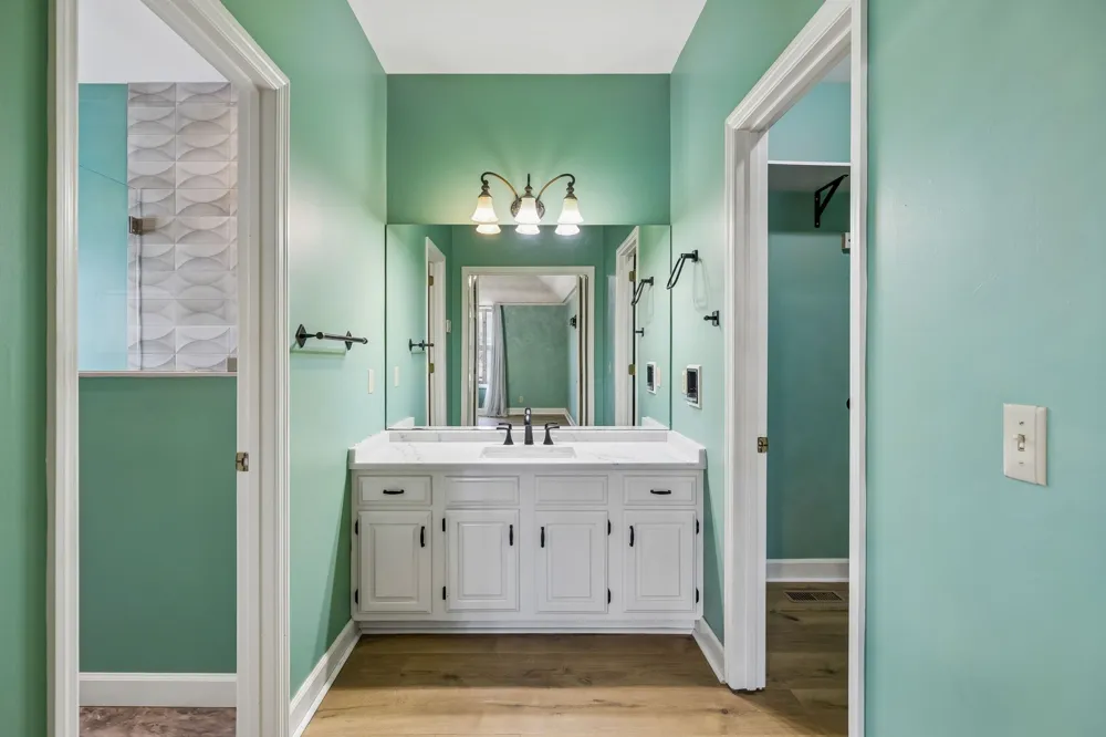 101 Keeneland Dr Hermitage, TN 37076